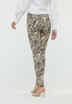 Lee Cooper Slim Fit Jeans - Cream -Lee Cooper 02c0544ced9845f3b0da95263b958fa6