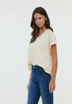 Lee Cooper Acana Mc - T-Shirt Print - Cream -Lee Cooper 292f1d4322c141a1b6446106d8d10a7c